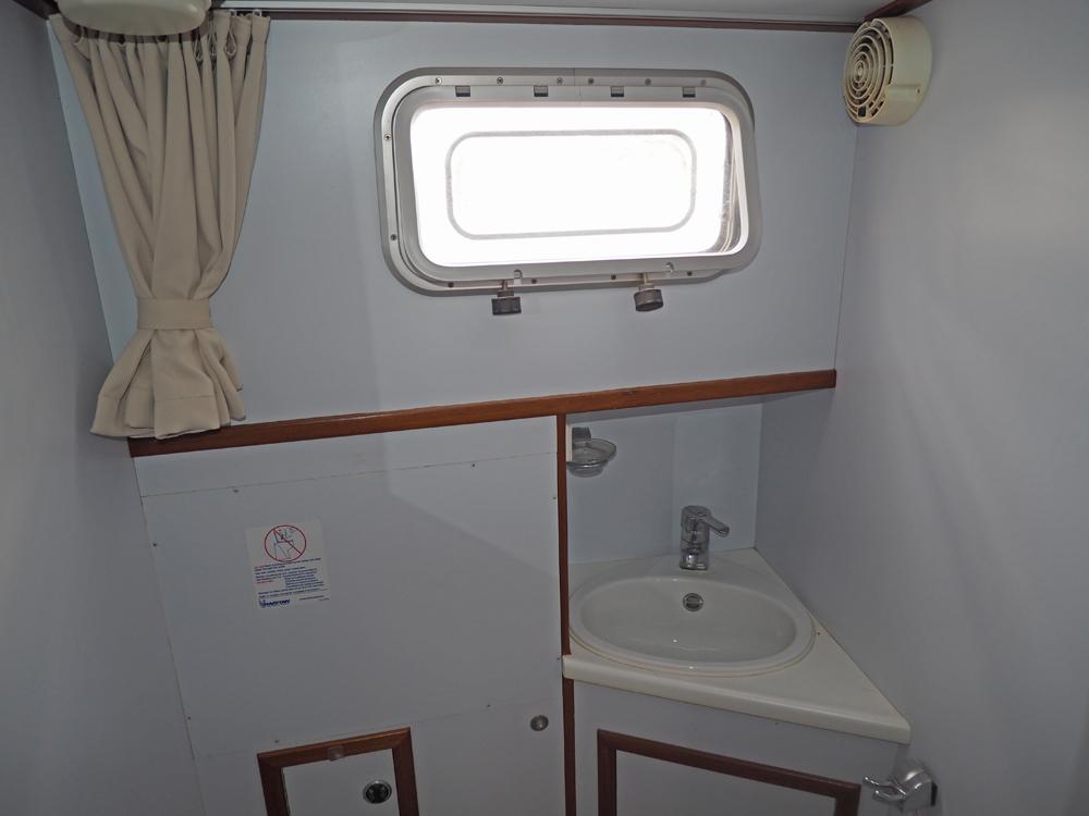 Aft cabin, Accommodation